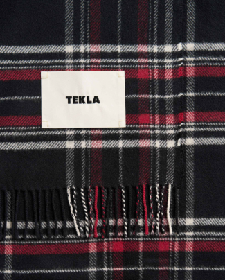 Tekla_pledd_black plaid